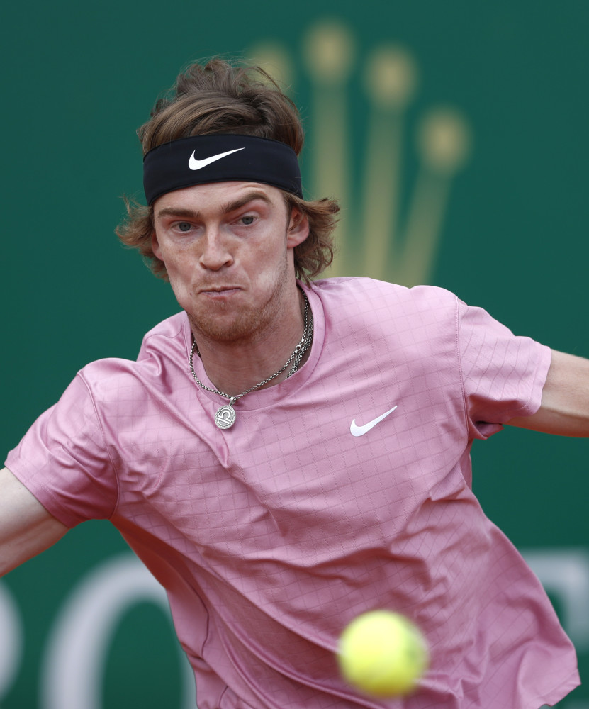 有着巨大的 有着巨大的