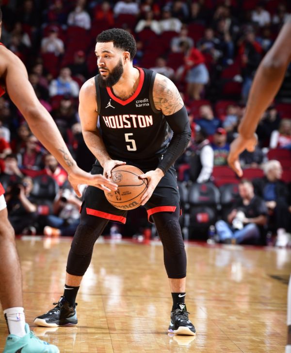 里尔做出贡 里尔做出贡