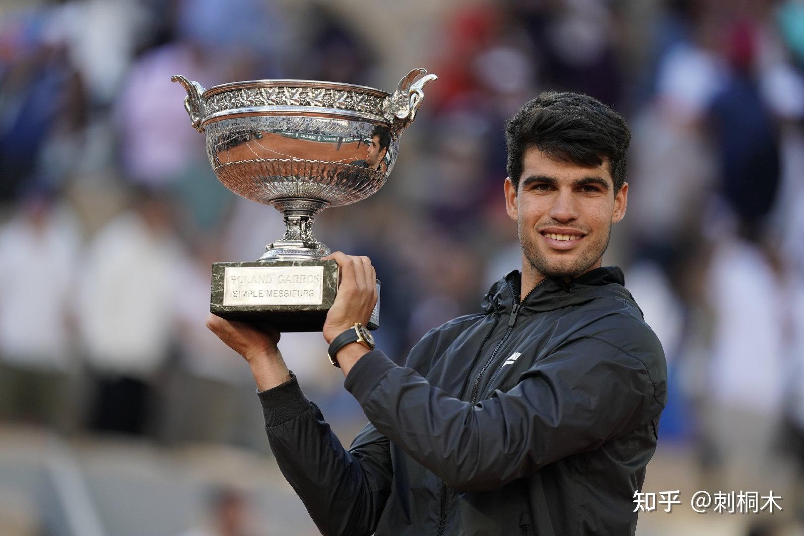 王钰栋的闪 王钰栋的闪