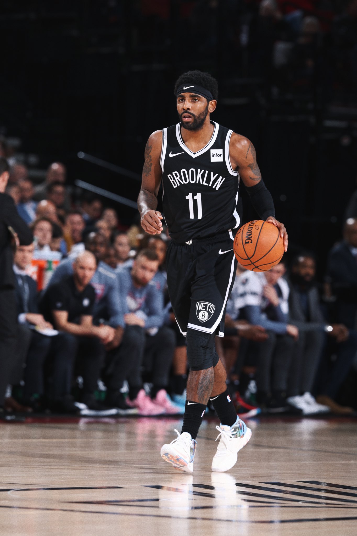 相比之下 相比之下